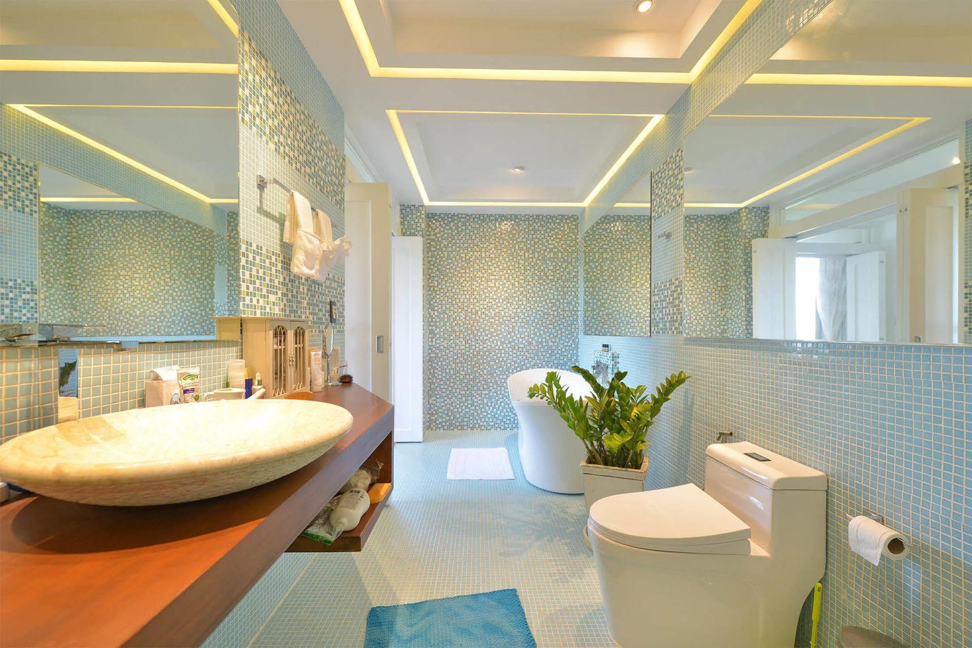 Boracay Karuna Luxury Suites Balabag  Екстер'єр фото